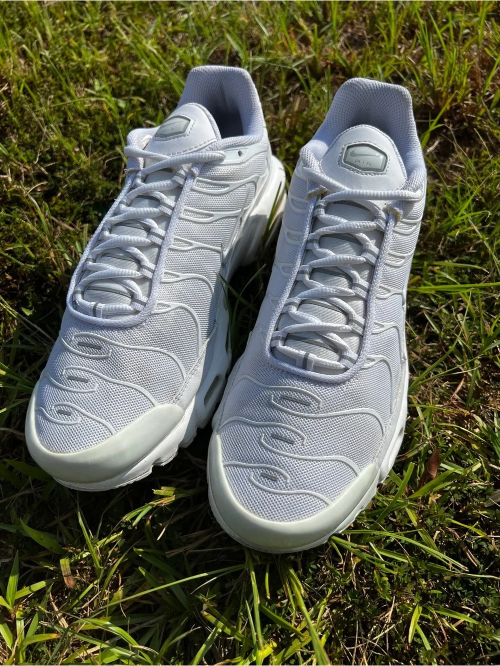 CLEAN Nike size 11 Womens Air Max Plus White Platinum shoes